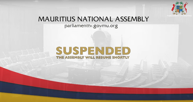 Le Parlement suspendu