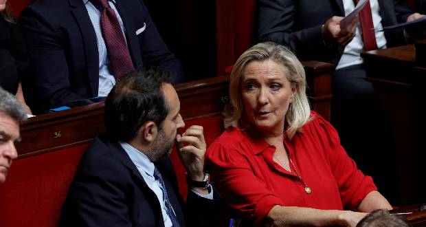 Le Parlement français observe une minute de silence en hommage aux victimes des attaques du Hamas
