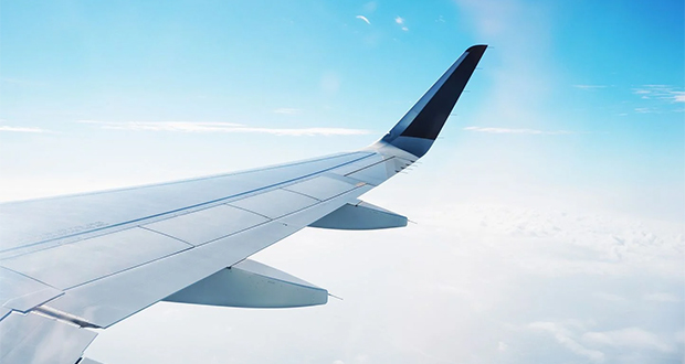 De la fumée détectée dans l’avion, les passagers évacués par les ailes