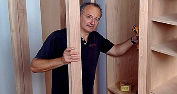 Fabio Sframeli: Du mobilier sur mesure selon une technique artisanale italienne