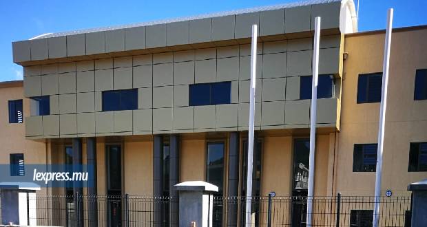 Un colis d’héroïne d’une valeur de Rs 1 M saisi, le suspect en fuite