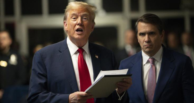 Le procès Trump entre dans sa phase finale, son témoignage encore en suspens