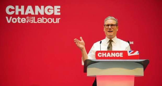 Navin Ramgoolam félicite Keir Starmer