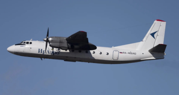 Un avion de ligne s’écrase avec 49 personnes à bord
