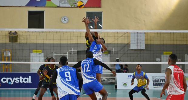 Volley-ball : Faucon Flacq Camp Ithier VBC creuse l’écart en tête