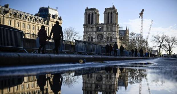 Notre-Dame de Paris rouvre, pour une lumineuse renaissance