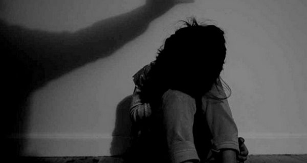 Un enfant de 9 ans accuse son père de violence