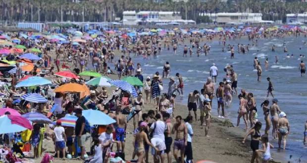 Eté touristique record en Espagne, sur fond de grogne contre la surfréquentation