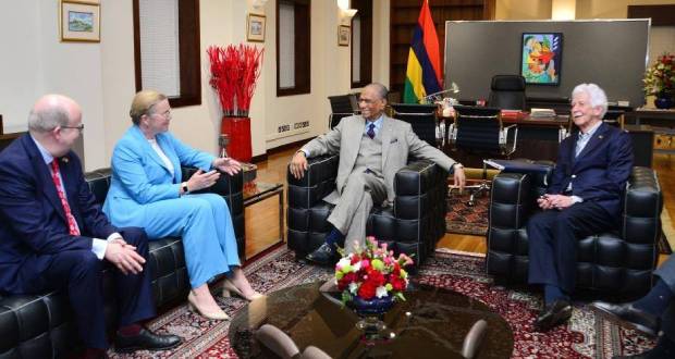 Harriet Matthews en mission pour faire avancer le dossier Chagos