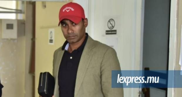 La charge provisoire contre Tevin Sithanen maintenue