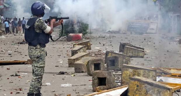 Au moins 20 morts lundi à Dacca (police)