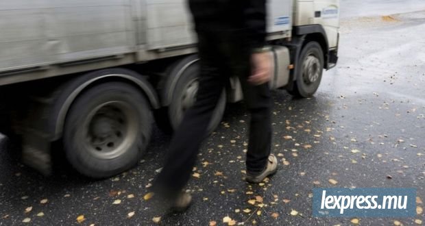 Décès d’Aheleea Sookur : le chauffeur du camion qui l’a percutée libéré sous caution