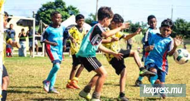 Football : Guillaume Hoareau parrain de la compétition