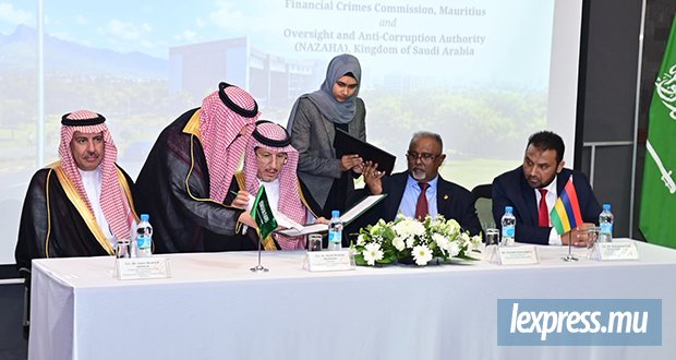 La FCC et l’autorité anticorruption saoudienne scellent un accord de coopération