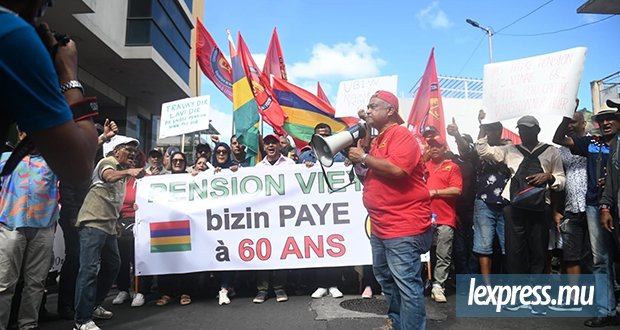 Réforme des pensions : les syndicats manifesteront devant le Parlement demain