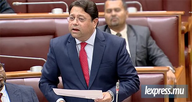 Khushal Lobine cite l’éditorial de l’express