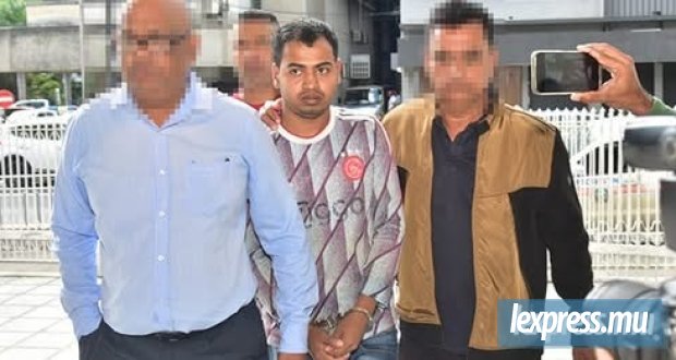 Un Bangladais inculpé de meurtre avec préméditation