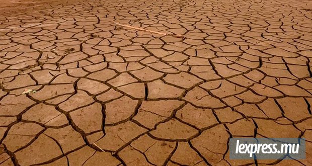 An eight-pillar strategy for national water security