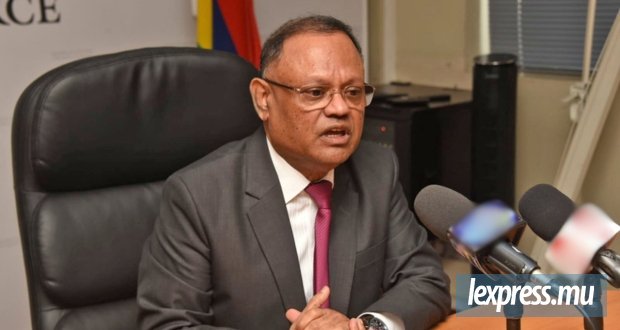 Mahend Gungapersad dément et envisage de porter plainte