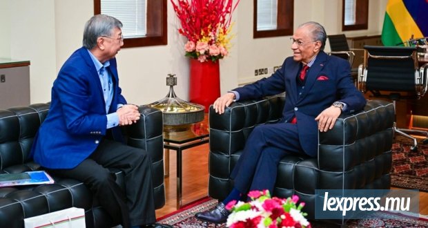 Navin Ramgoolam et Ong Boon Hwee relance le projet NiCE pour la jeunesse