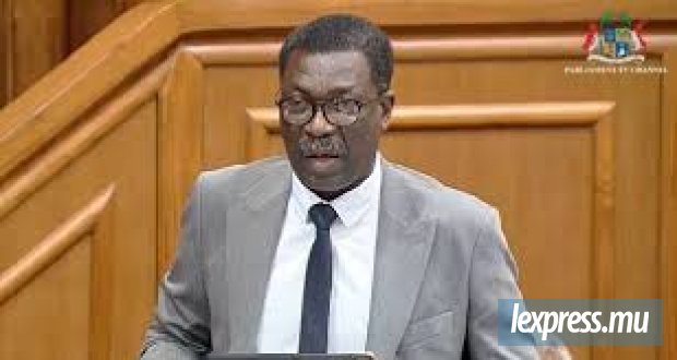 «À Rodrigues, moins de 4 % des victimes portent plainte» alerte Jacques Édouard