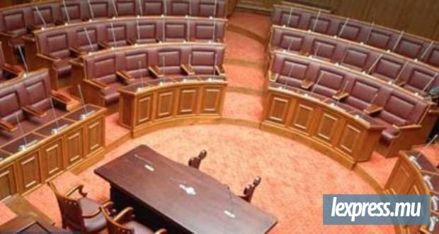 Le «Finance Bill» et l’«Economic and Financial Measures (Miscellaneous Provisions) Bill» adoptés