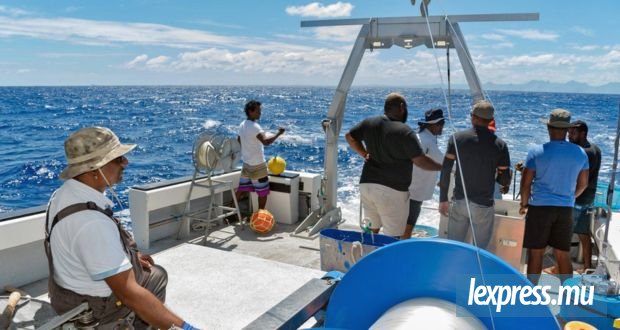 Promouvoir la coopération régionale et la gestion durable des ressources marines