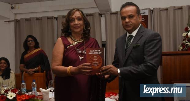 Ouma Seebaluck célèbre le pouvoir de la culture dans les relations internationales