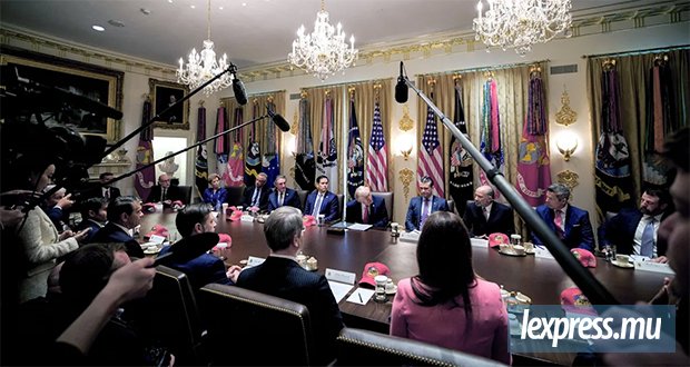 Washington et Téhéran signent un accord préliminaire pour mettre fin au conflit