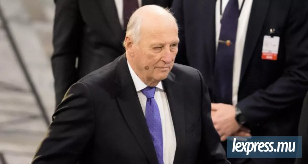 Le roi Harald V meurt à 89 ans, son fils Haakon VIII lui succède