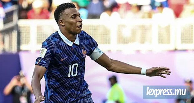 La France souffre face au Paraguay mais passe grâce à Mbappé