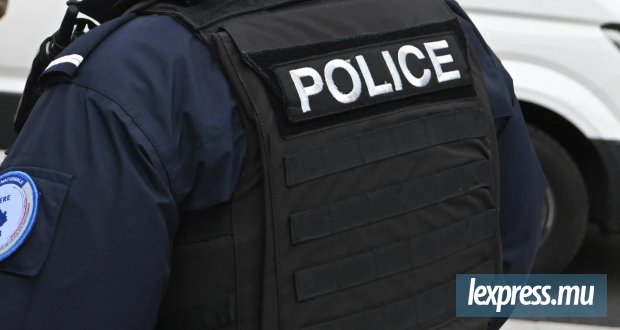 Un adolescent de 17 ans allègue que des policiers ont été violents envers lui et l’ont humilié
