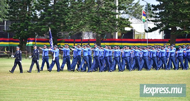 Sous les uniformes neufs, Navin Ramgoolam dessine les contours d’une nouvelle police