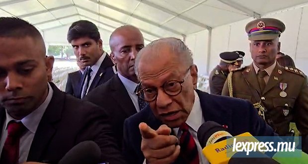 Le PM face aux questions qui fâchent