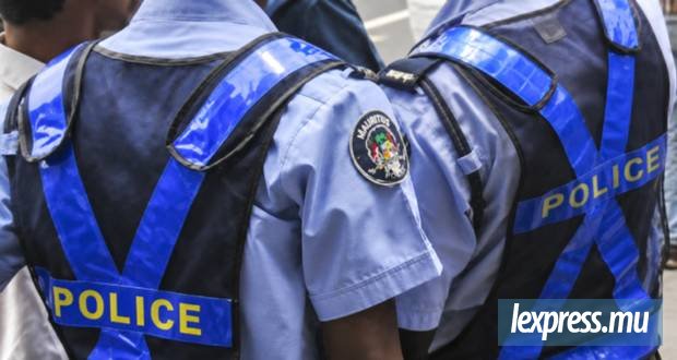 Un policier faussement identifié sur les réseaux sociaux porte plainte