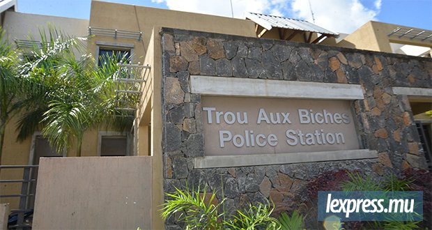 Tentative d’automutilation : une agente blessée en intervenant