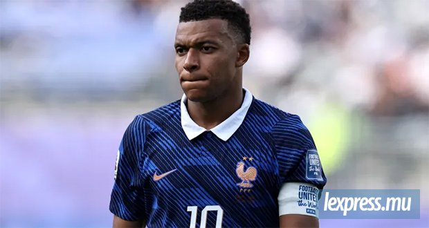 Macron soutient Mbappé après les propos racistes d'une députée paraguayenne