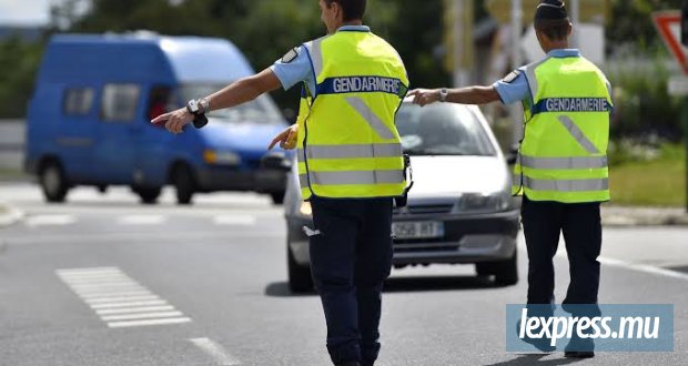 Une policière percutée lors d’un contrôle routier