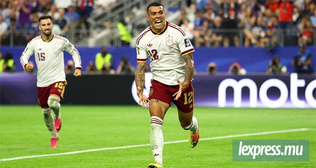 Demi-finale : L'Espagne domine la France et file en finale