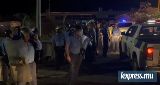 La tension monte entre habitants et policiers
