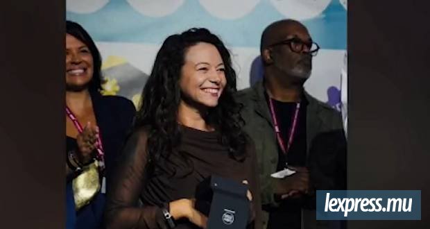 La chanteuse mauricienne AnneGa remporte le prix catégorie «Emergence»