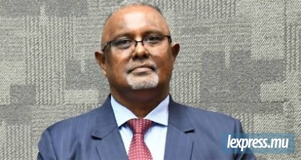 Titrudeo Dawoodarry officiellement nommé à la tête de la FCC