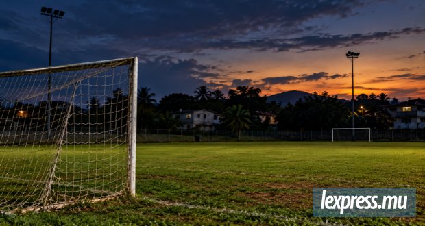 Bois-des-Amourettes : L’éclairage du terrain de foot attendra les fonds