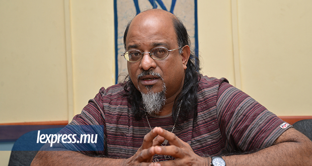Ashok Subron dénonce «la vente de la nationalité»