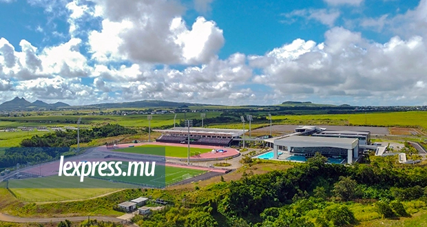 Boolell cuisinera le ministre Toussaint sur le complexe sportif de Côte-D’or