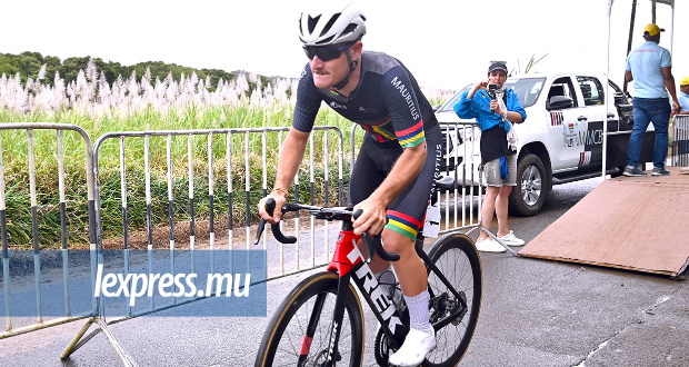 Cyclisme: Aurélien de Comarmond sur le Tour de l’Avenir avec l’équipe du CMC