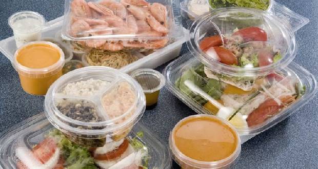 Moratoire prolongé : une année supplémentaire pour les emballages plastiques à usage unique utilisés par certains fabricants locaux de produits alimentaires
