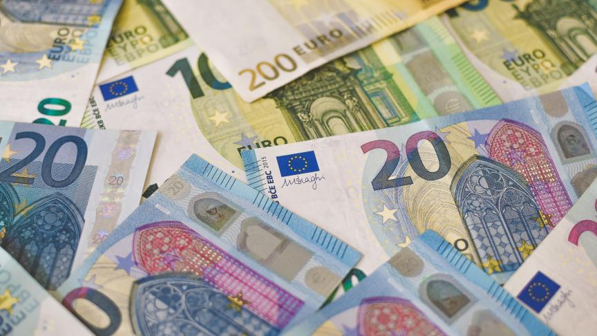 L'euro au plus haut depuis un an face au dollar