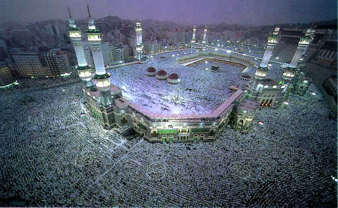 Les fidèles musulmans se rassemblent sur le Mont Arafat, moment fort du hajj