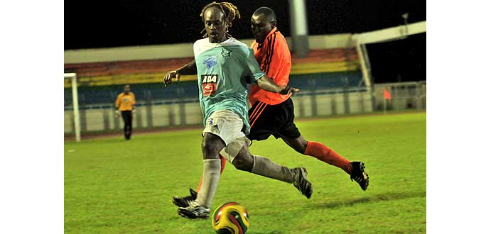 Football : Le CSSC prend une sérieuse option sur le titre